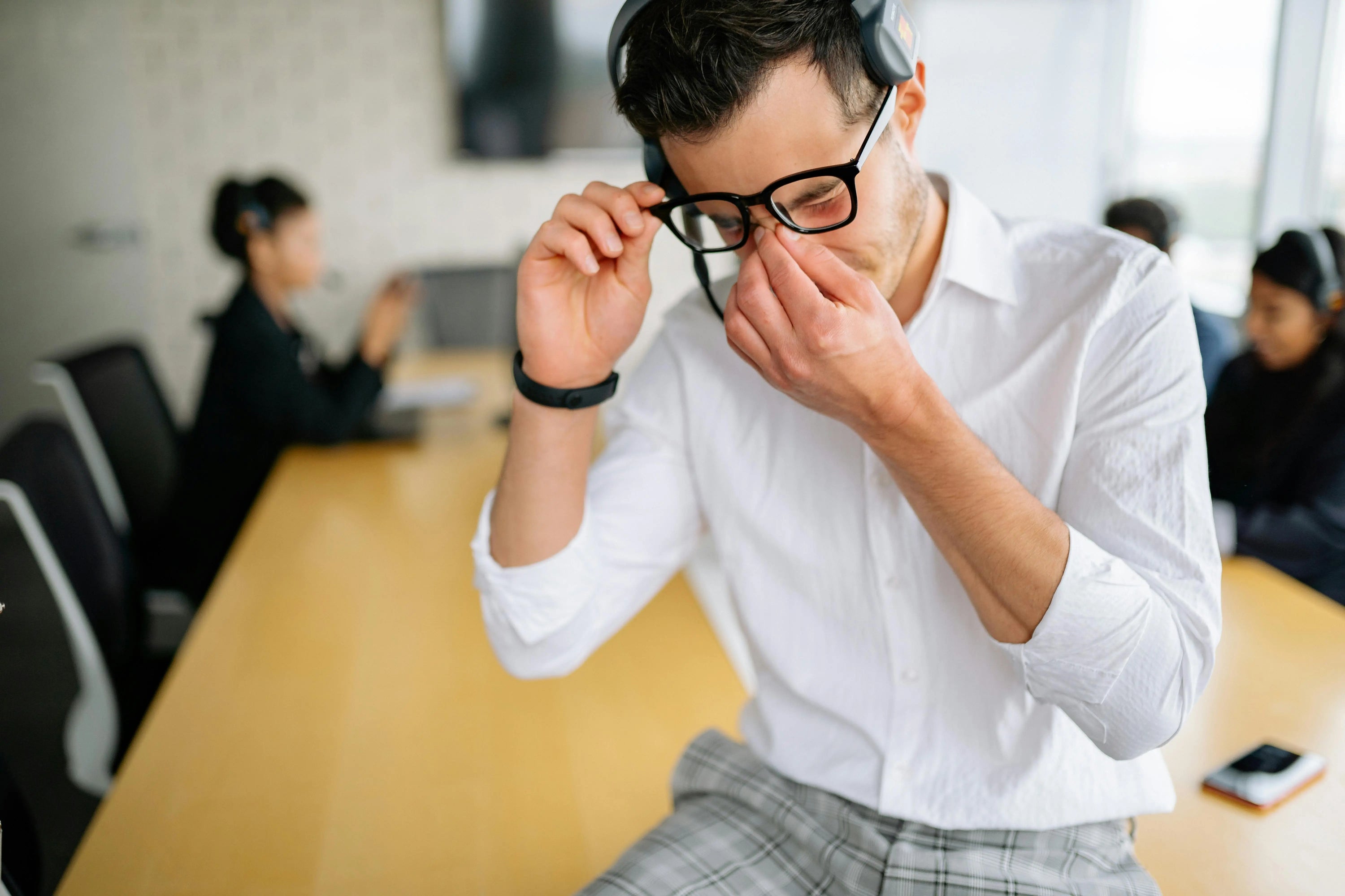 Best Glasses Nose Pads? Here’s a Smarter Fix for Pain, Pressure & Slipping - OptiStrips
